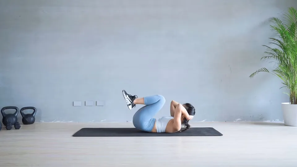 卷腹訓練的四種變化式