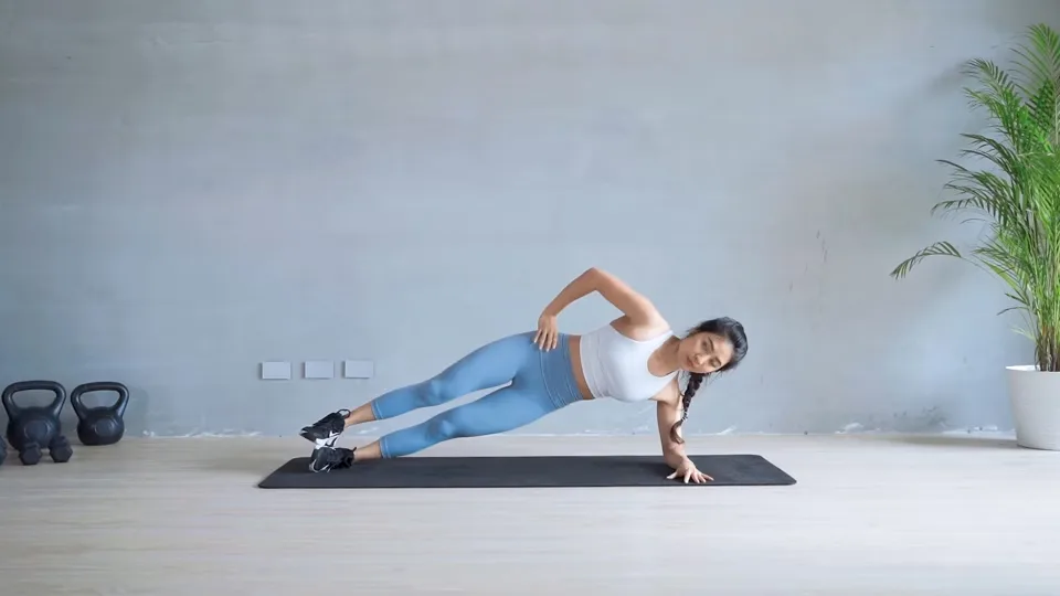 人魚線訓練動作